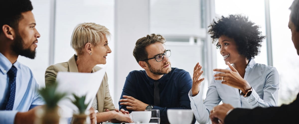 group-of-happy-employees-in-a-meeting (2)