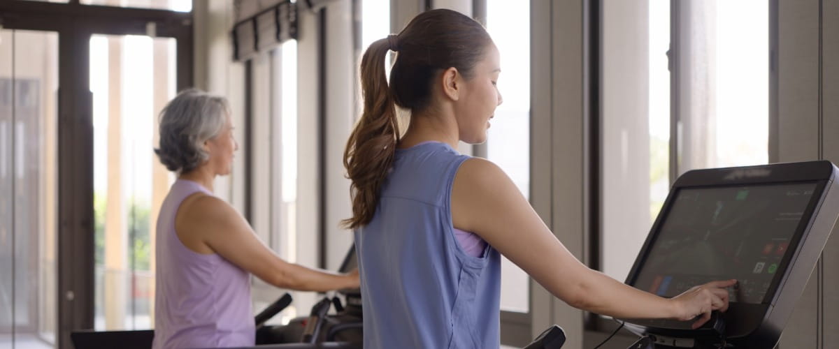 women-running-machine